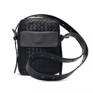 ボッテガヴェネタスーパーコピー BOTTEGA VENETA ショルダーバッグ イントレチャート ブラック 163313 V4651 1000 メンズ レディース