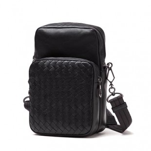 ボッテガヴェネタ/BOTTEGA VENETAスーパーコピー ショルダーバッグ EXTRA LIGHT ネロ ブラック系 407385 vaxt1 1000 メンズ