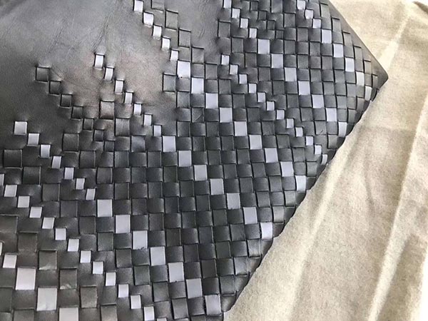 ボッテガヴェネタコピー BOTTEGA VENETA☆イントレチャート クラッチバッグ 522453VBKH18593 - 商品画像 1