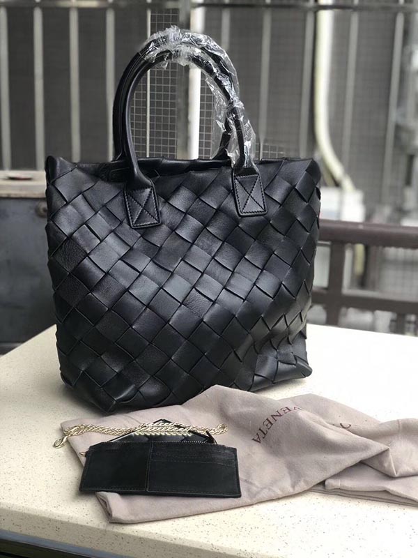 BOTTEGA VENETAコピー 19SS ナッパ マキシ カバ 30バッグ 570800 VMAH1 1229 - 商品画像 4