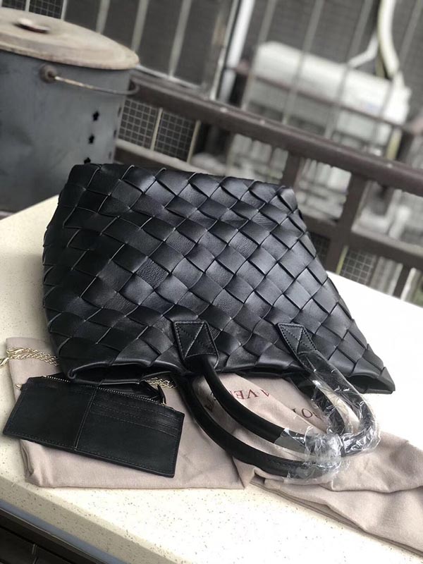 BOTTEGA VENETAコピー 19SS ナッパ マキシ カバ 30バッグ 570800 VMAH1 1229 - 商品画像 9