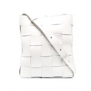 ボッテガヴェネタ BOTTEGA VENETA スムースレザー メッセンジャーバッグ ショルダーバッグ 649601 VMAY1 9007 - 商品画像 1