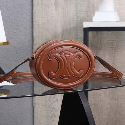 セリーヌ コピー CUIR TRIOMPHE オーバル ショルダーバッグ 101703