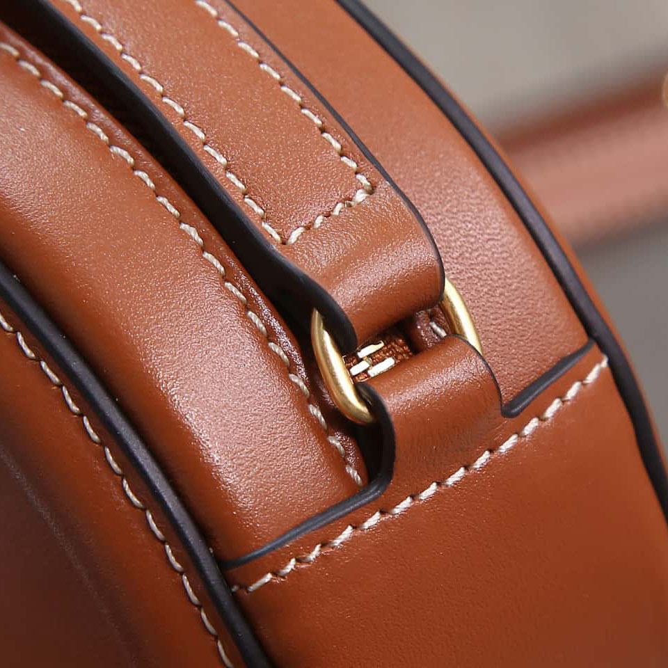 セリーヌ コピー CUIR TRIOMPHE オーバル ショルダーバッグ 101703 - 商品画像 3