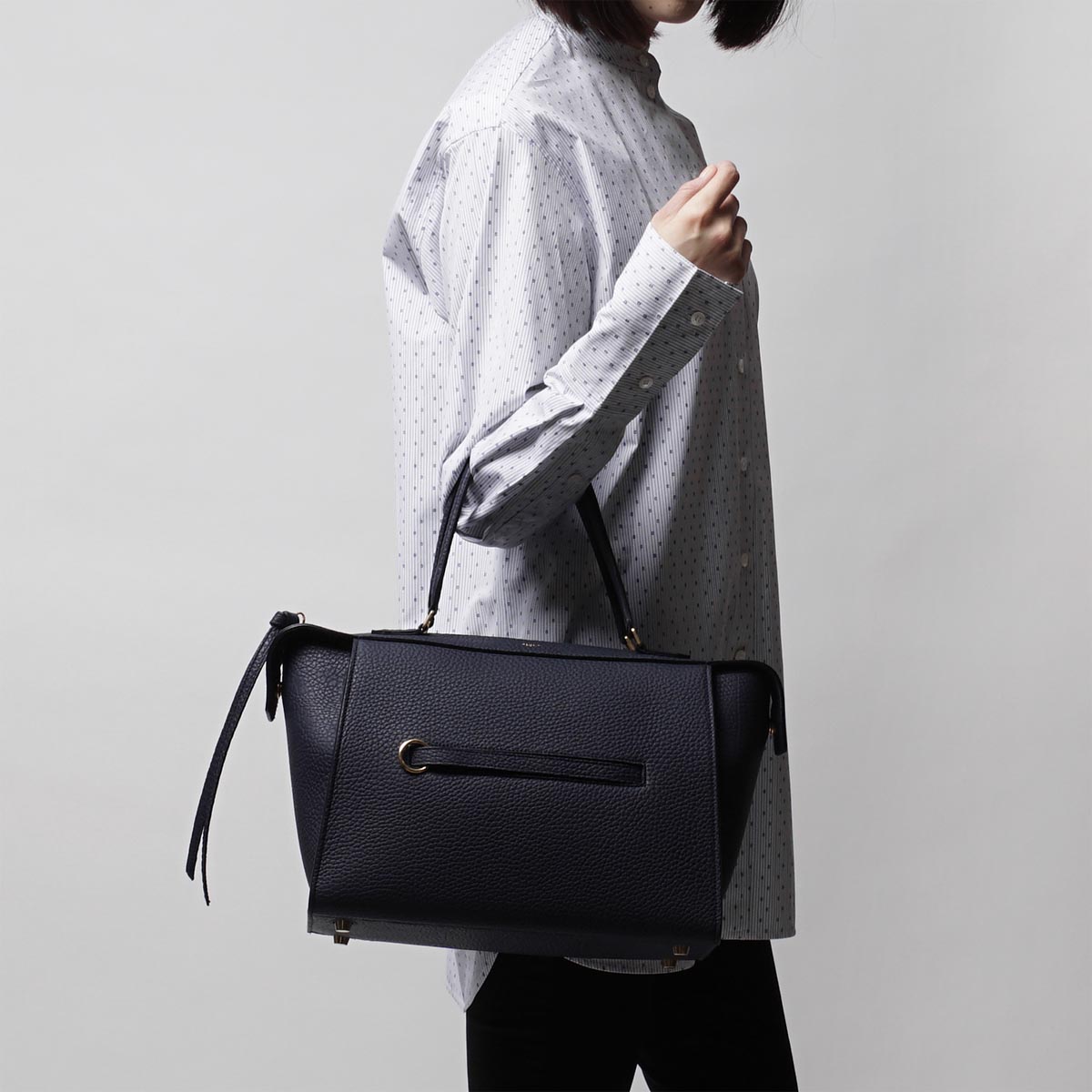 セリーヌスーパーコピー/CELINE/ ボストンバッグ(2WAY仕様)/Ring Small/リング スモール LEATHER /Navy blue ブルー系 17620 3xxb 07oc レディース - 商品画像 4
