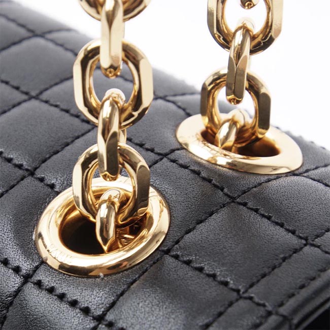 セリーヌ CELINE ショルダーバッグ ブラック レディース ギフト プレゼント レザー 本革 チェーン 18725 3bfc 38no C セー ミディアム - 商品画像 3