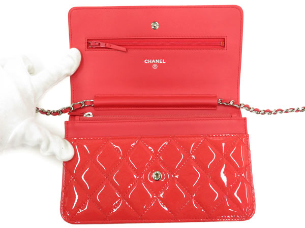 シャネルコピー チェーンウォレット エナメル マトラッセ ココマーク キルティング 長財布 A33814 CHANEL 財布 - 商品画像 3