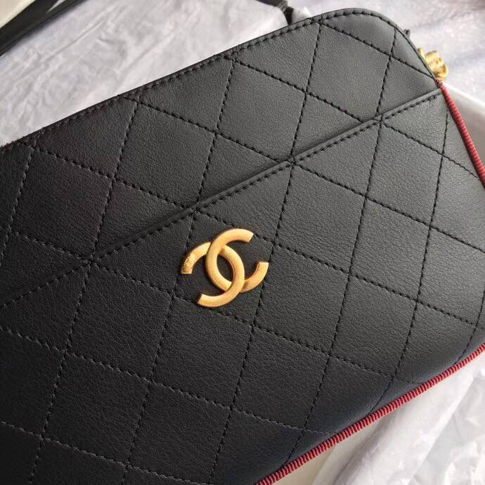 CHANELバッグスーパーコピー シャネル 18/19AW カメラケース ブラック&バーガンディーA57575 Y83828 C1786 - 商品画像 9