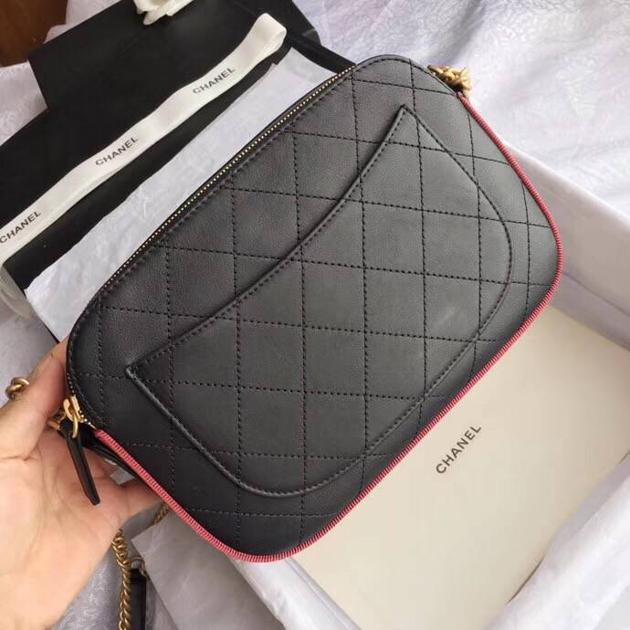CHANELバッグスーパーコピー シャネル 18/19AW カメラケース ブラック&バーガンディーA57575 Y83828 C1786 - 商品画像 5