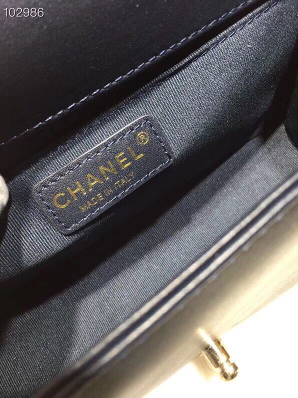 CHANELスーパーコピー シャネル 19Cクルーズコレクション BOY CHANEL スモール ハンドバッグ A67085 Y84156 C5638 - 商品画像 3