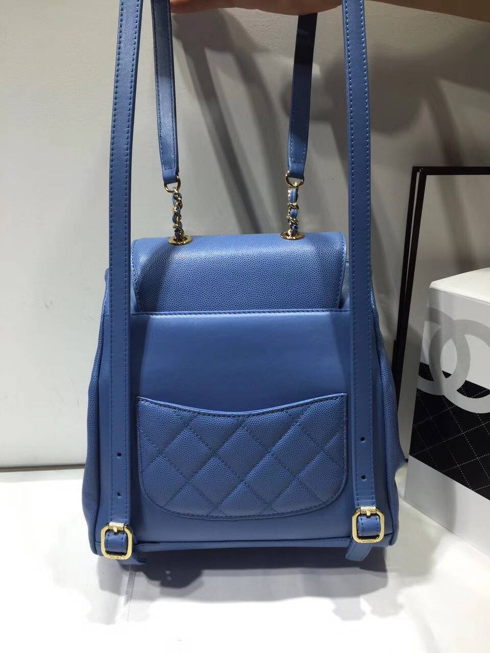 CHANELスーパーコピー プレゼントにもピッタリシンプルキレイ目バックパック A93748-02 - 商品画像 9