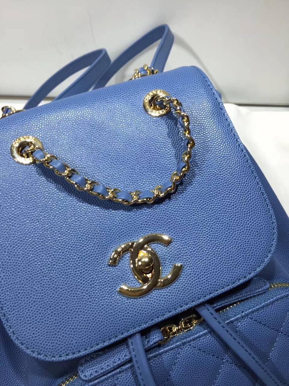 CHANELスーパーコピー プレゼントにもピッタリシンプルキレイ目バックパック A93748-02 - 商品画像 3