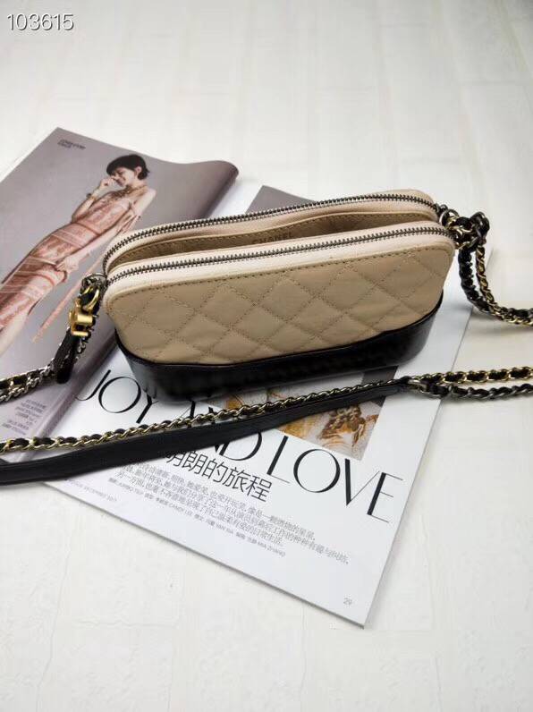 シャネルコピー CHANEL ガブリエル チェーン クラッチ レディース ショルダーバッグ チェーンウォレット 2WAYバッグ ベージュ & ブラック ゴールド×シルバー A94505 Y61477 C0204 - 商品画像 5