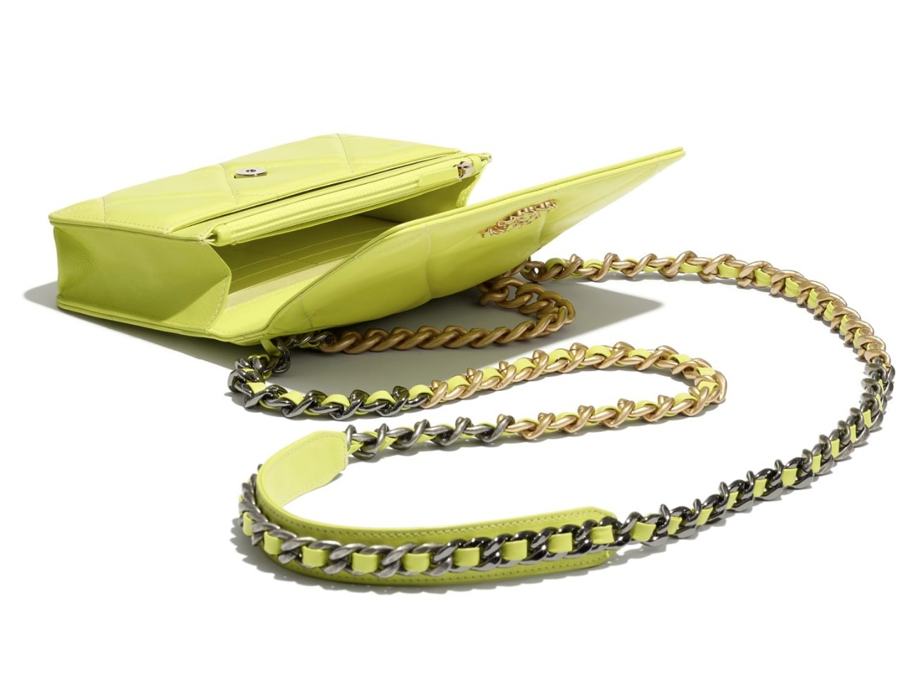 シャネルコピー CHANEL19 チェーンウォレット ショルダーバッグ ネオンイエロー AP0957 B05659 NC396 - 商品画像 5