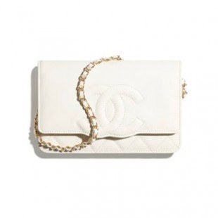 シャネルスーパーコピー CHANEL チェーンウォレット ゴートスキン ホワイト AP2020 B05132 10601