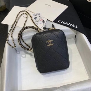 シャネルスーパーコピー ショルダーバッグ ハンドバッグ フラップ ヴァニティーケース カーフスキン AS1753 B02782 10602