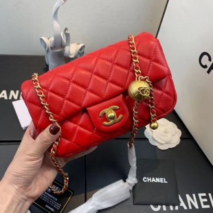 シャネル CHANEL マトラッセ ショルダーバッグ CCロゴ 赤 AS1787 B02916 N6518