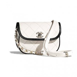 CHANEL ミニ メッセンジャー ショルダーバッグ グレインド カーフスキン ホワイト AS2465 B05440 C0200