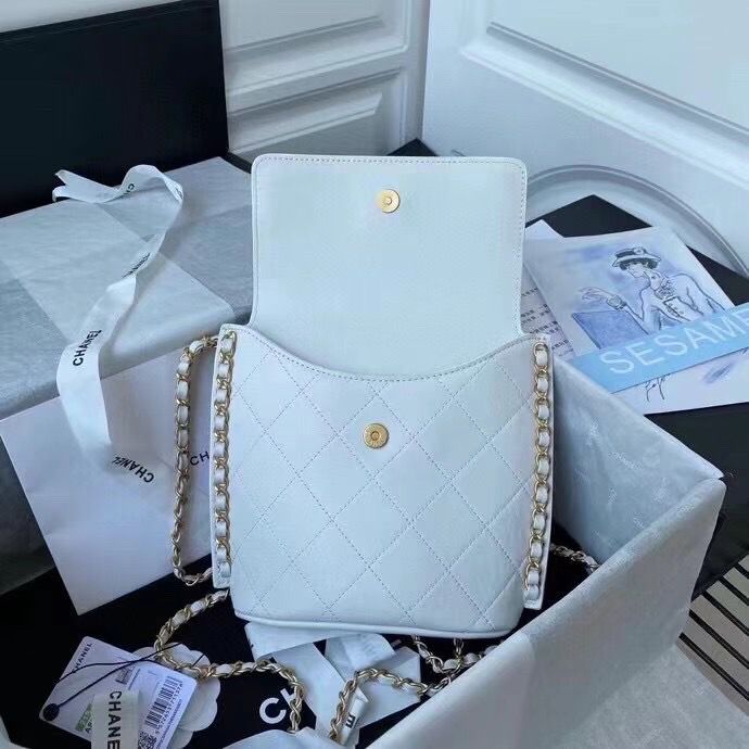 シャネル CHANEL スモール ホーボーバッグ カーフスキン チェーンバッグ ベージュ AS2542 B05539 10601 - 商品画像 3