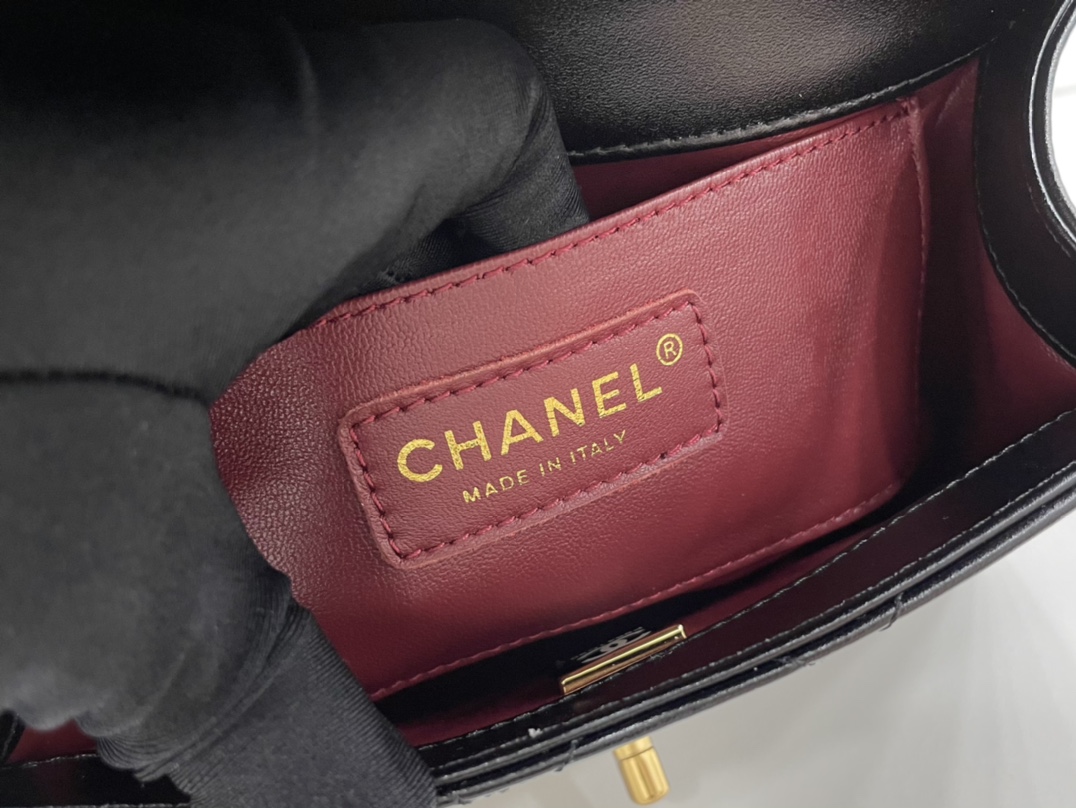 シャネルコピー CHANEL ミニ フラップバック カーフスキン ブラック AS2615 B05973 94305 - 商品画像 6