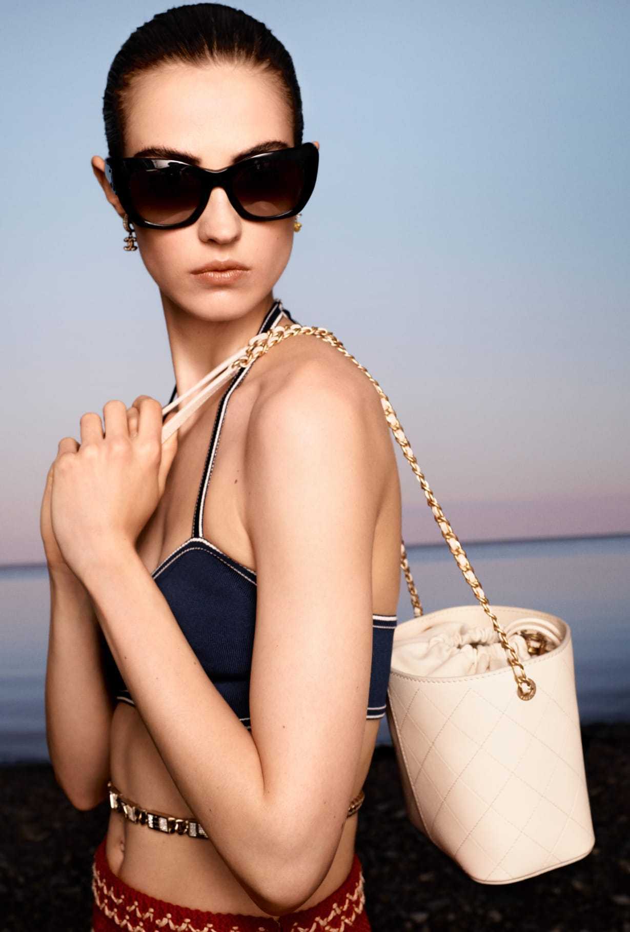 シャネル CHANEL ドローストリングクロージャー ショルダーバッグ AS2285 B04829 NA111 - 商品画像 1