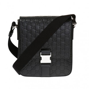 GUCCIコピー グッチ 473877CWCBN1000 シグネチャー ショルダー バッグ GG 男性 メンズ ギフト プレゼント