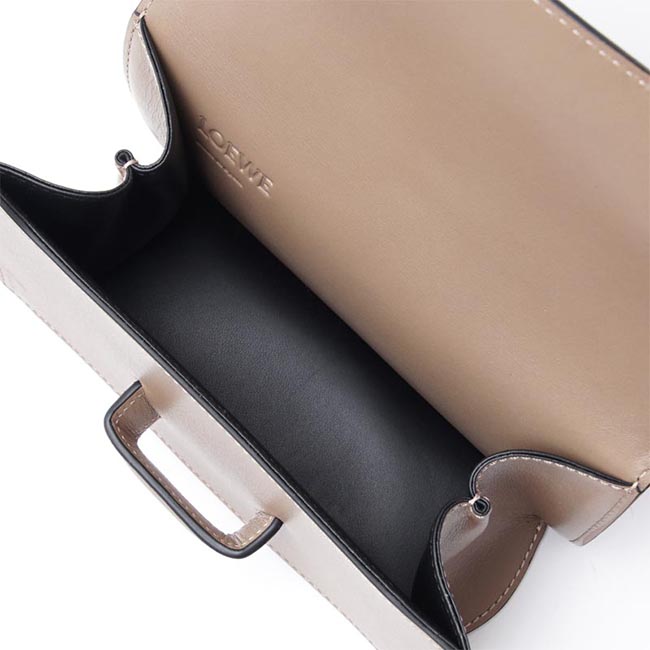ロエベ LOEWE ショルダーバッグ 2WAY レディース ギフト プレゼント レザー 本革 30274 np39 2270 mink BARCELONA バルセロナ - 商品画像 1