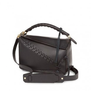 ロエベ LOEWE クラフトマンシップ溢れる パズルレースバッグ ブラック 322.30WK74