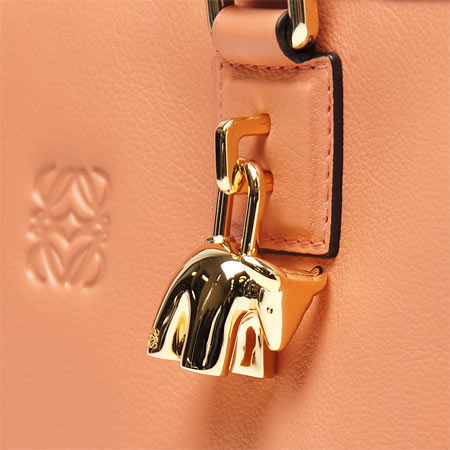 ロエベスーパーコピー レザーハンドバッグ/AMAZONA 28 BAG BULL /ホリデーコレクション /PEACH 35279 a03pt 7150【春夏】 レディース - 商品画像 1