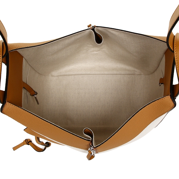 ロエベ バッグ LOEWE 387 12WT38 1947 ハンモック HAMMOCK MEDIUM BAG レディース ショルダーバッグ 無地 SOFT WHITE/AMBER - 商品画像 4