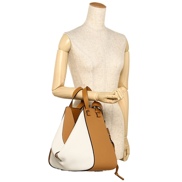ロエベ バッグ LOEWE 387 12WT38 1947 ハンモック HAMMOCK MEDIUM BAG レディース ショルダーバッグ 無地 SOFT WHITE/AMBER - 商品画像 5