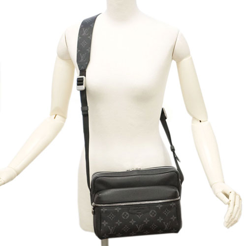 LOUIS VUITTON ルイヴィトン『タイガ アウトドア メッセンジャー PM』M30233 メンズ ショルダーバッグ - 商品画像 1