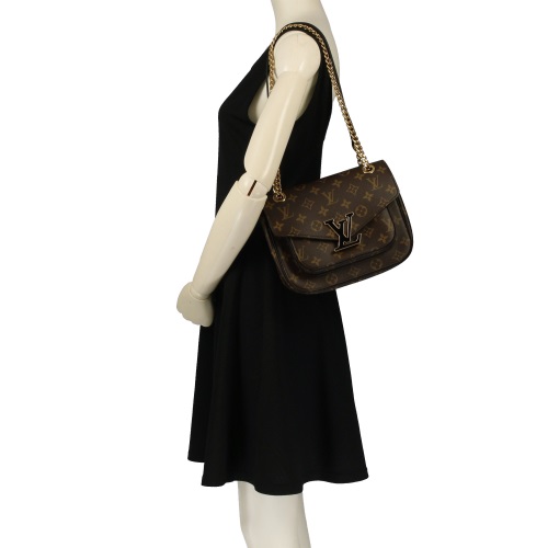 ルイ ヴィトンコピー LOUIS VUITTON モノグラム パッシー チェーン ショルダー バッグ ブラウン ブラック M45592 - 商品画像 1