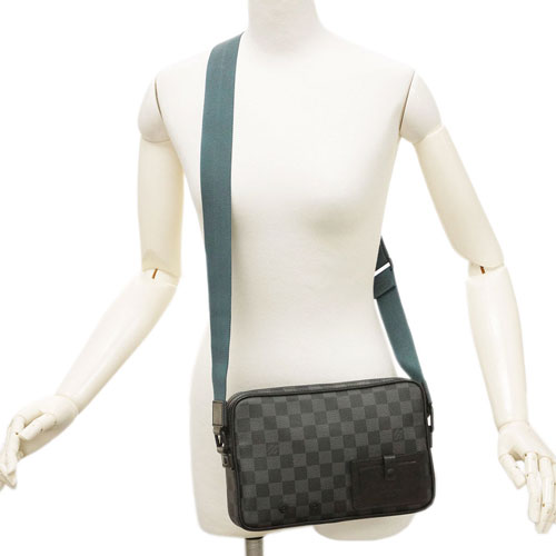 ルイヴィトンコピー N40188 ダミエ・グラフィット LV メンズ メッセンジャーバッグ クロスボディ アルファ・メッセンジャー - 商品画像 1
