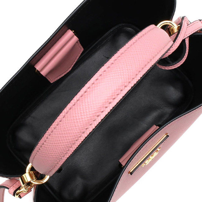 プラダ PRADA ハンドバッグ/ショルダーバッグ サフィアーノ/SAFFIANO キュイール/CUIR C パニエ 三角ロゴプレート ペタロピンク&ブラック 1BA212 2ERX F0TMS レディース - 商品画像 4