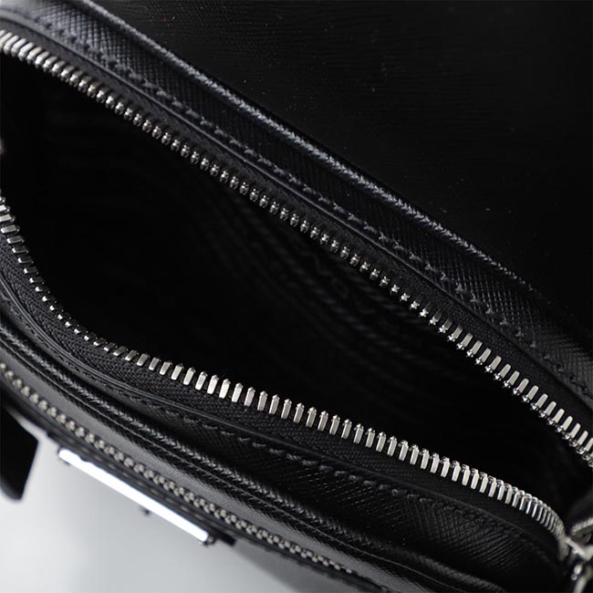 プラダスーパーコピー PRADA ボディバッグ ブラック メンズ ギフト プレゼント 2vz031 vooo 9z2 f0002 ZAINO SAFFIANO TRA - 商品画像 1