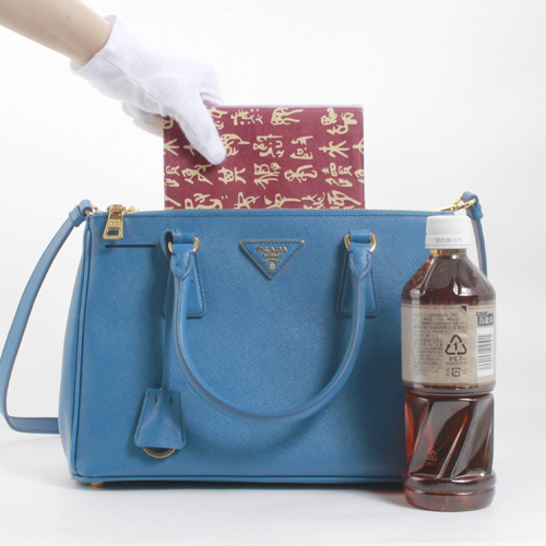 プラダコピー PRADA SAFFIANO LUX 三角ロゴプレート ハンドバッグ コバルトブルー&ゴールド BN1801 - 商品画像 1