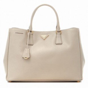 PRADA/プラダコピー SAFFIANO LUXロゴプレート付きビジネスハンドバッグ BN1844 NZV D32 - 商品画像 1