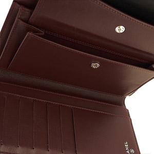 シャネルCHANELコピー財布 三つ折り ココマーク キルティング ラムレザー/マトラッセ ブラック×ボルドー A31506 Y01480 C3906 - 商品画像 5