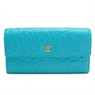 シャネル長財布スーパーコピーCHANEL シャネル 二つ折りフラップ カメリア 型押しレザー ココマーク ブルー A50084