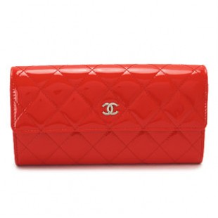 シャネルコピー財布 CHANEL 二つ折りフラップ パテントレザー キルティング マトラッセ レッド A50096 PATE RDSV