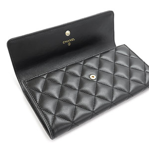 シャネルコピーCHANEL 財布 二つ折りフラップ キルティング マトラッセ ラムレザー ブラック/GD A50096 Y01480 C3906 - 商品画像 4