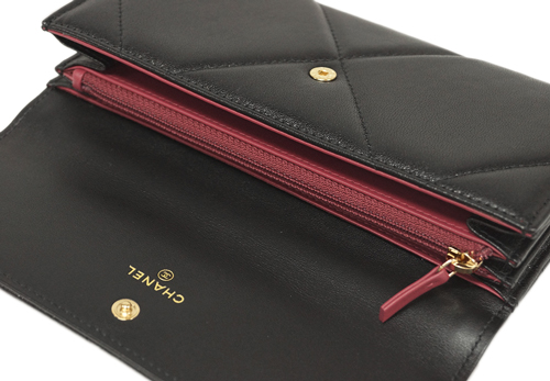 シャネル財布コピー AP0955 CHANEL 長札ファスナー 小銭入れ付き 長財布 CHANEL19 ロング フラップウォレット チェーン CC ブラックxダークピンク ゴールド金具 - 商品画像 1