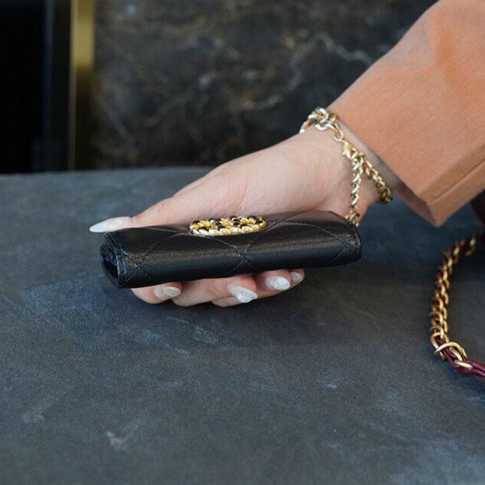 シャネルコピー CHANEL 19 フラップ カードケース ミニ財布 AP1790 - 商品画像 10