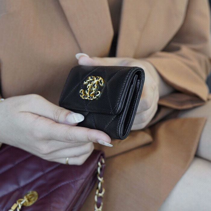 シャネルコピー CHANEL 19 フラップ カードケース ミニ財布 AP1790 - 商品画像 9