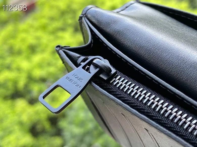 スーパーコピールイ・ヴィトン LOUIS VUITTON メンズ 二つ折り長財布 モノグラム・シール M80503 - 商品画像 1